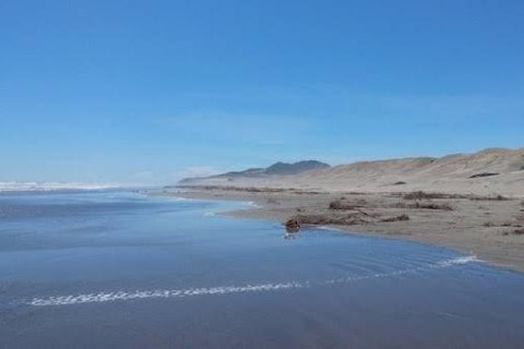 Двое погибших: побережье Перу накрыли аномальные волны